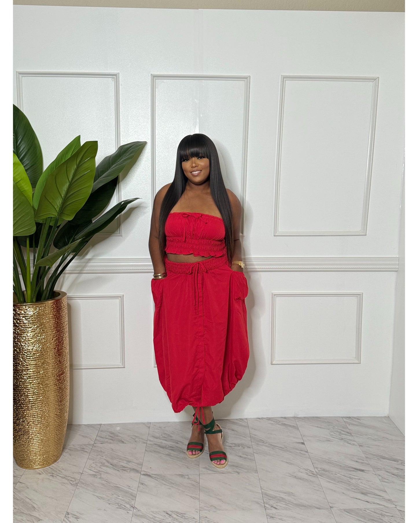 Red skirt set